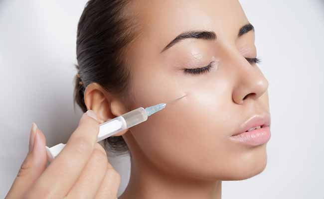Dr. Bryan Selkin, provides injections, including Botox, for patients who want to enjoy the benefits of addressing the signs of aging on the facial area At the Center for Dermatology and Cosmetic Laser Surgery